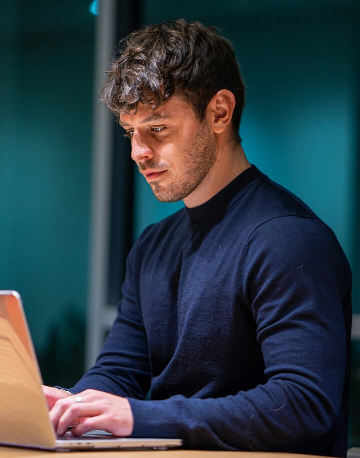 Buy, Sell, and Manage your favorite company shares